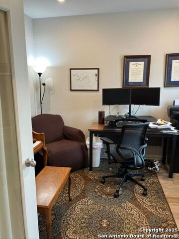 9102 Novacek Blvd Property Photo 7