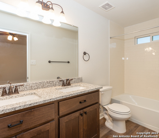13902 Enzo Gate Property Photo 5