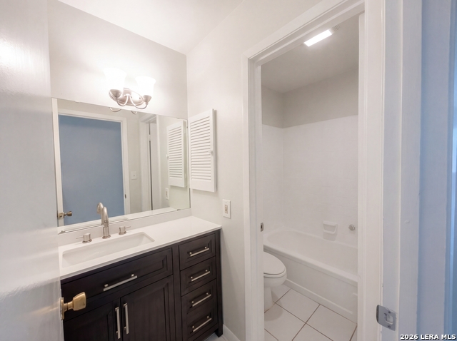 225 La Jolla Property Photo 15