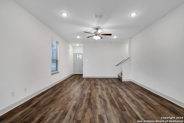 7621 Briarwood Pass Property Photo 5