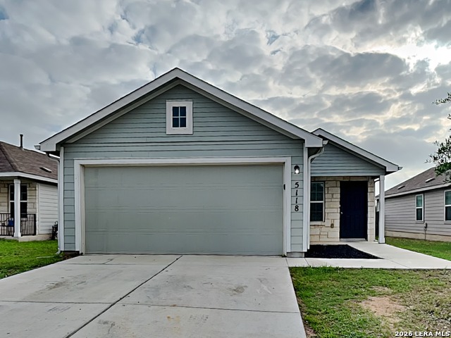 5118 Everett Property Photo 1