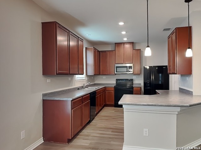 2631 Green Leaf Property Photo 4