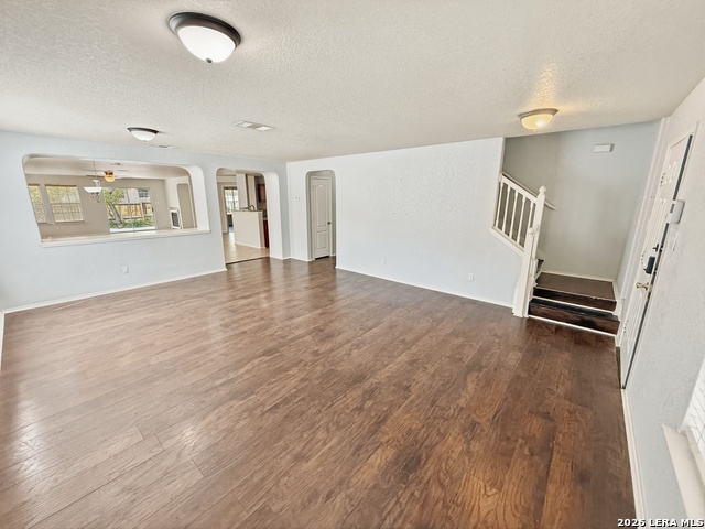 535 Gable Point Property Photo 4