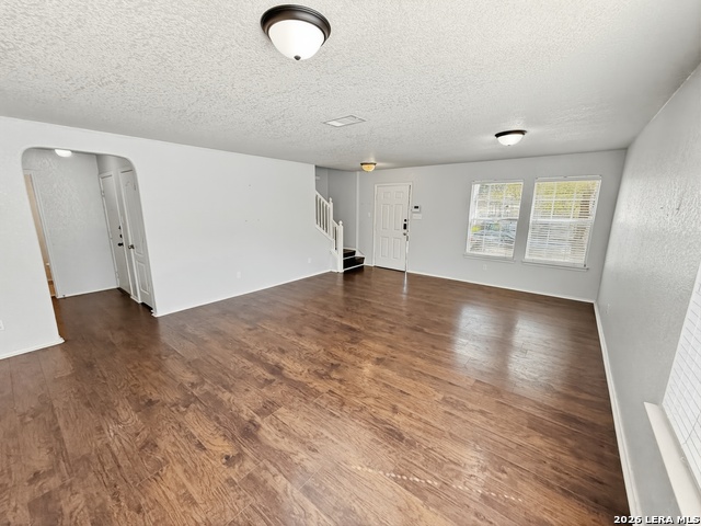 535 Gable Point Property Photo 5
