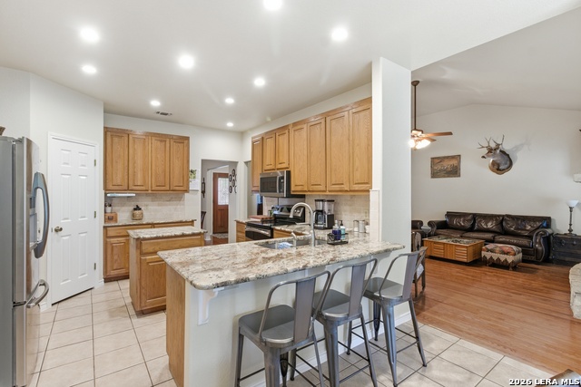 707 Oakridge Ln Property Photo 15