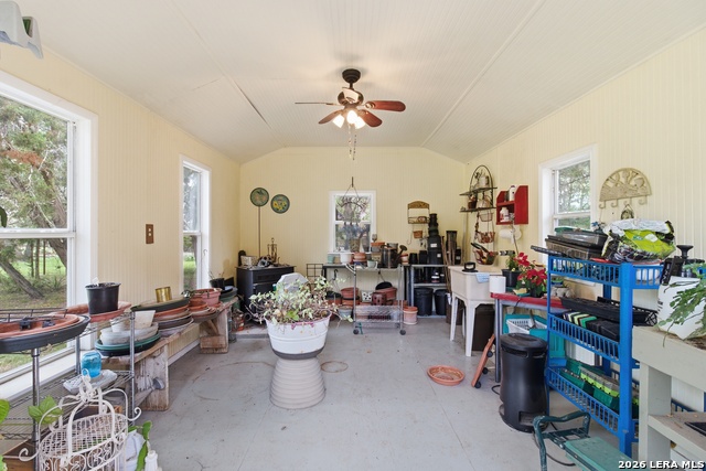 707 Oakridge Ln Property Photo 43