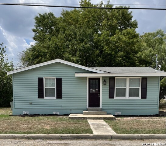 202 W Langley Blvd Property Photo 1