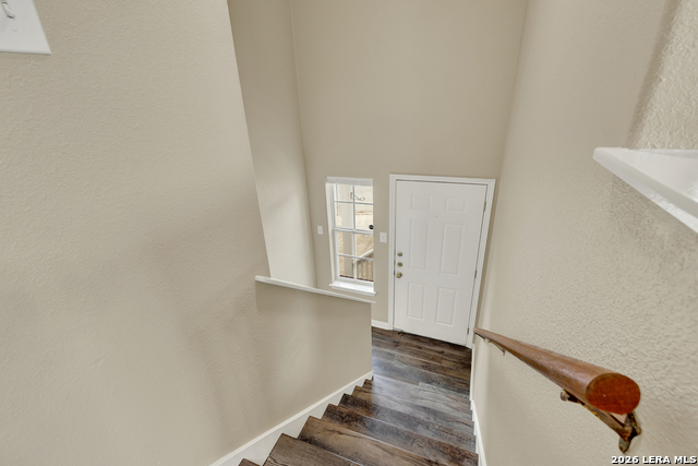 723 Woodcrest Property Photo 4