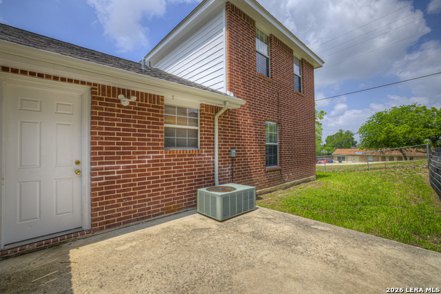 723 Woodcrest Property Photo 27