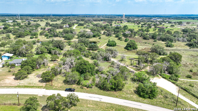 108 Misty Bend Property Photo 10