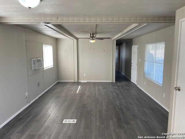 17189 Benton City Rd Property Photo 8