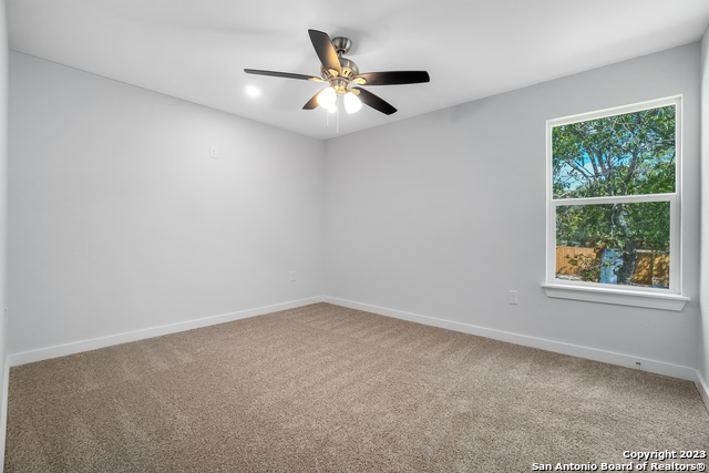 104 Shenandoah Property Photo 11