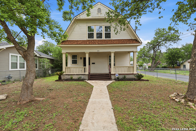 302 Topeka Property Photo 1