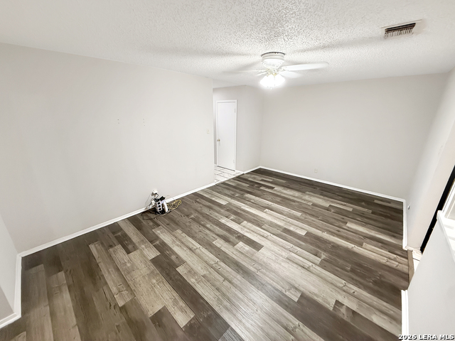1017 Evening Dun Property Photo 3