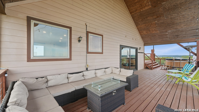 628 Country Property Photo 38