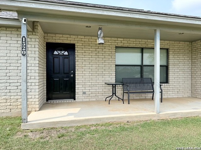 1520 Lakeside Dr Property Photo 4