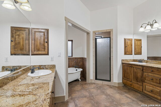 412 River Rd Property Photo 13
