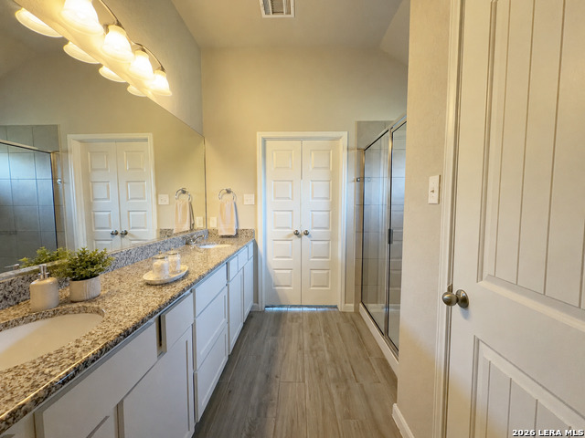 1518 Stony Island Dr Property Photo 6