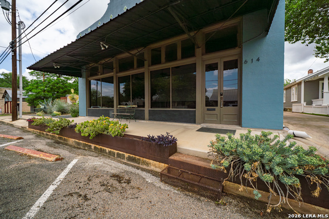 612 High Property Photo 1