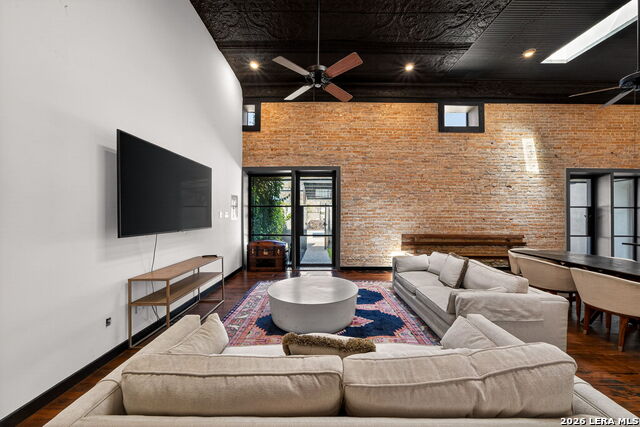 612 High Property Photo 7