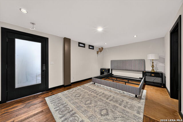612 High Property Photo 13