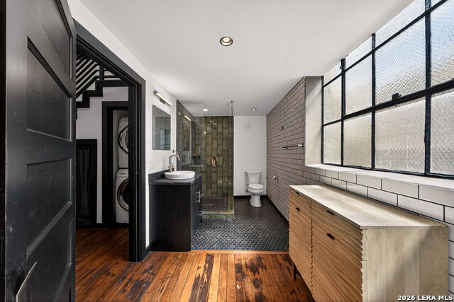 612 High Property Photo 18