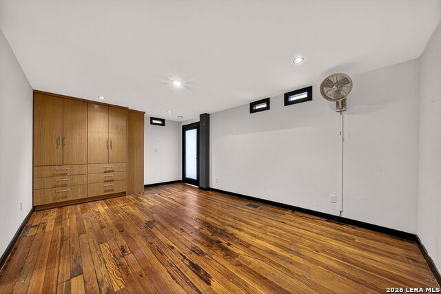 612 High Property Photo 40