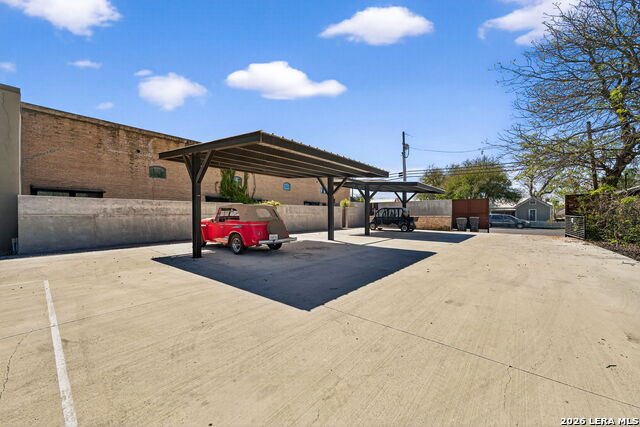 612 High Property Photo 47