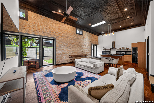 612 High Property Photo 57