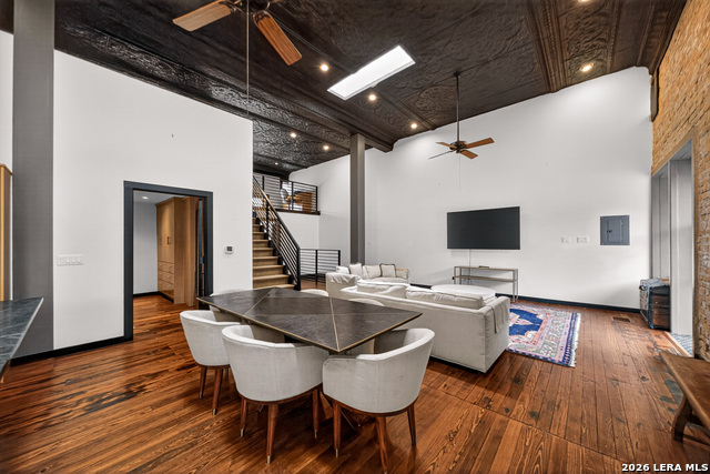 612 High Property Photo 60