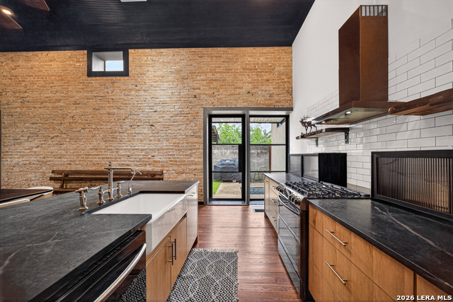 612 High Property Photo 66