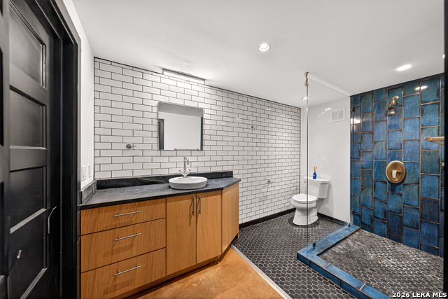 612 High Property Photo 70