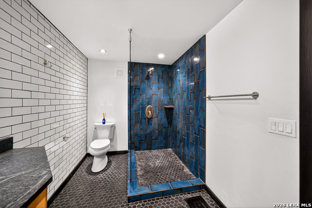612 High Property Photo 71