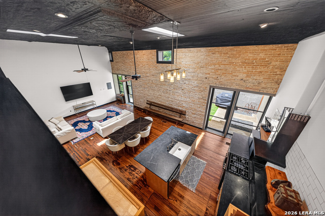 612 High Property Photo 80