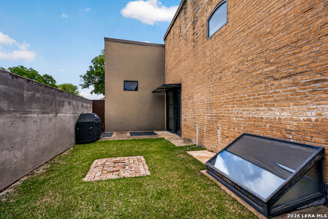 612 High Property Photo 81