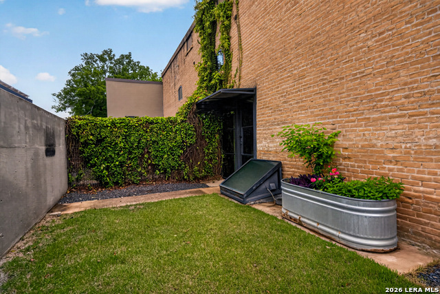 612 High Property Photo 84