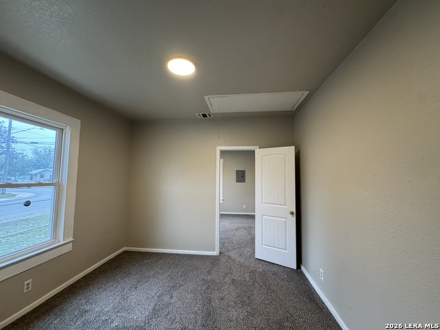 420 Clark Ave Property Photo 10
