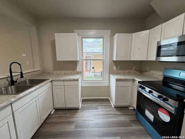 420 Clark Ave Property Photo 15