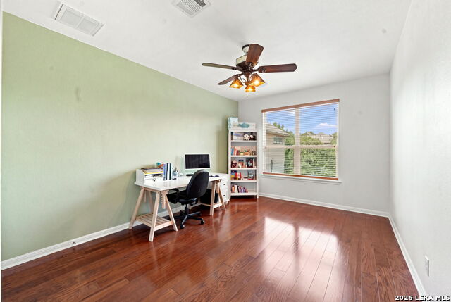 23554 Seven Winds Property Photo 18
