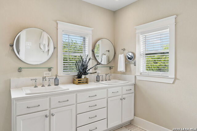 431 Hays Property Photo 32