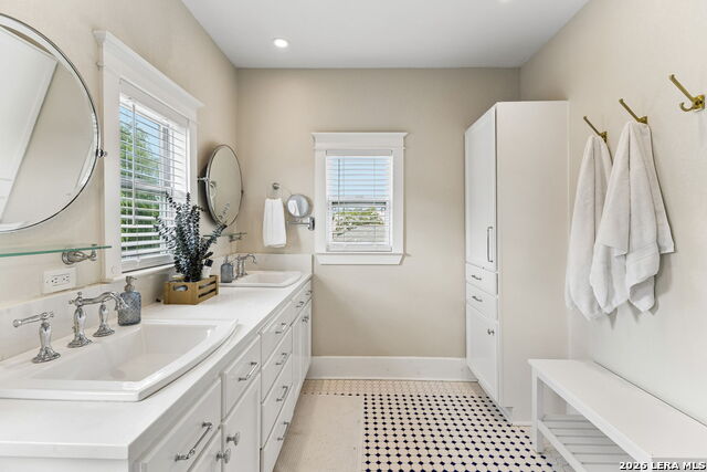 431 Hays Property Photo 34