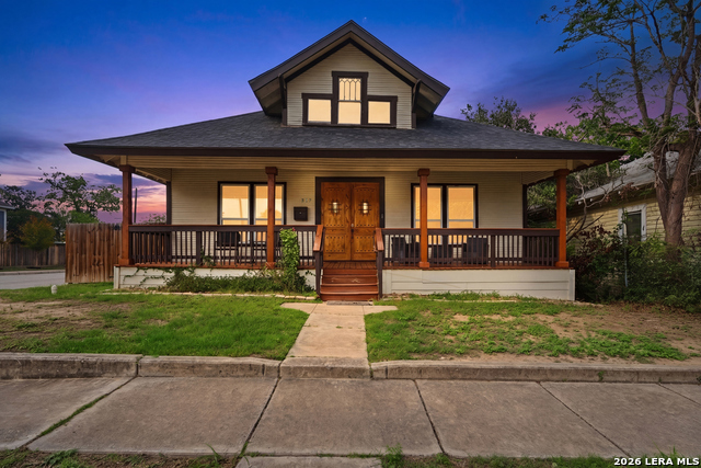 327 W Baylor St Property Photo 1