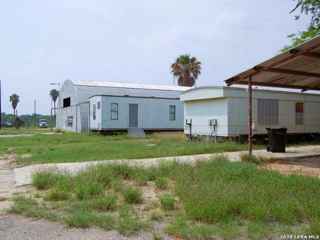 2098 E Fm 140 Property Photo 7