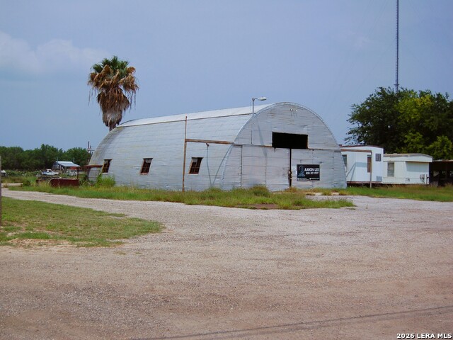 2098 E Fm 140 Property Photo 13