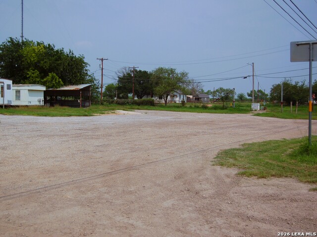 2098 E Fm 140 Property Photo 14