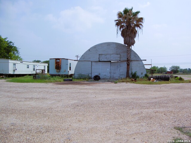 2098 E Fm 140 Property Photo 22