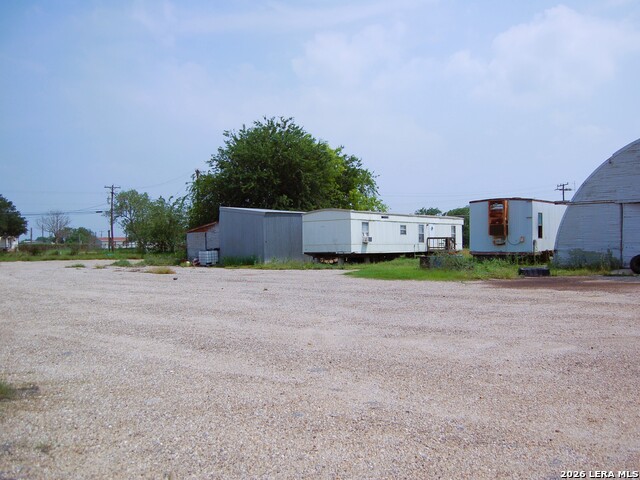 2098 E Fm 140 Property Photo 24