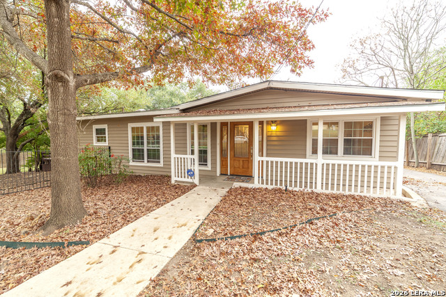 4750 View Dr Property Photo 6