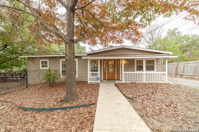 4750 View Dr Property Photo 7