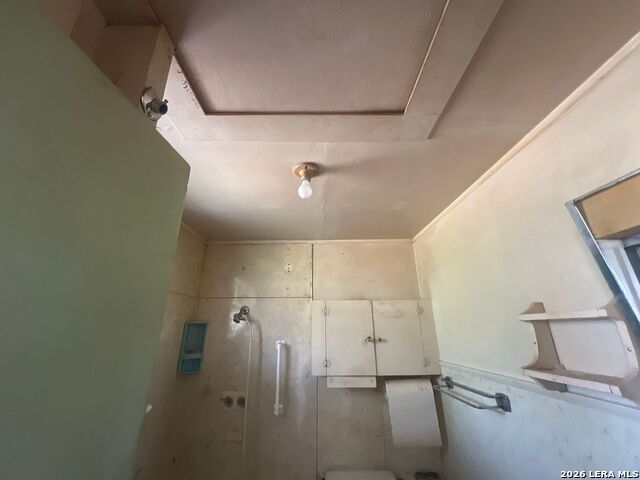 898 American Boulevard Property Photo 17